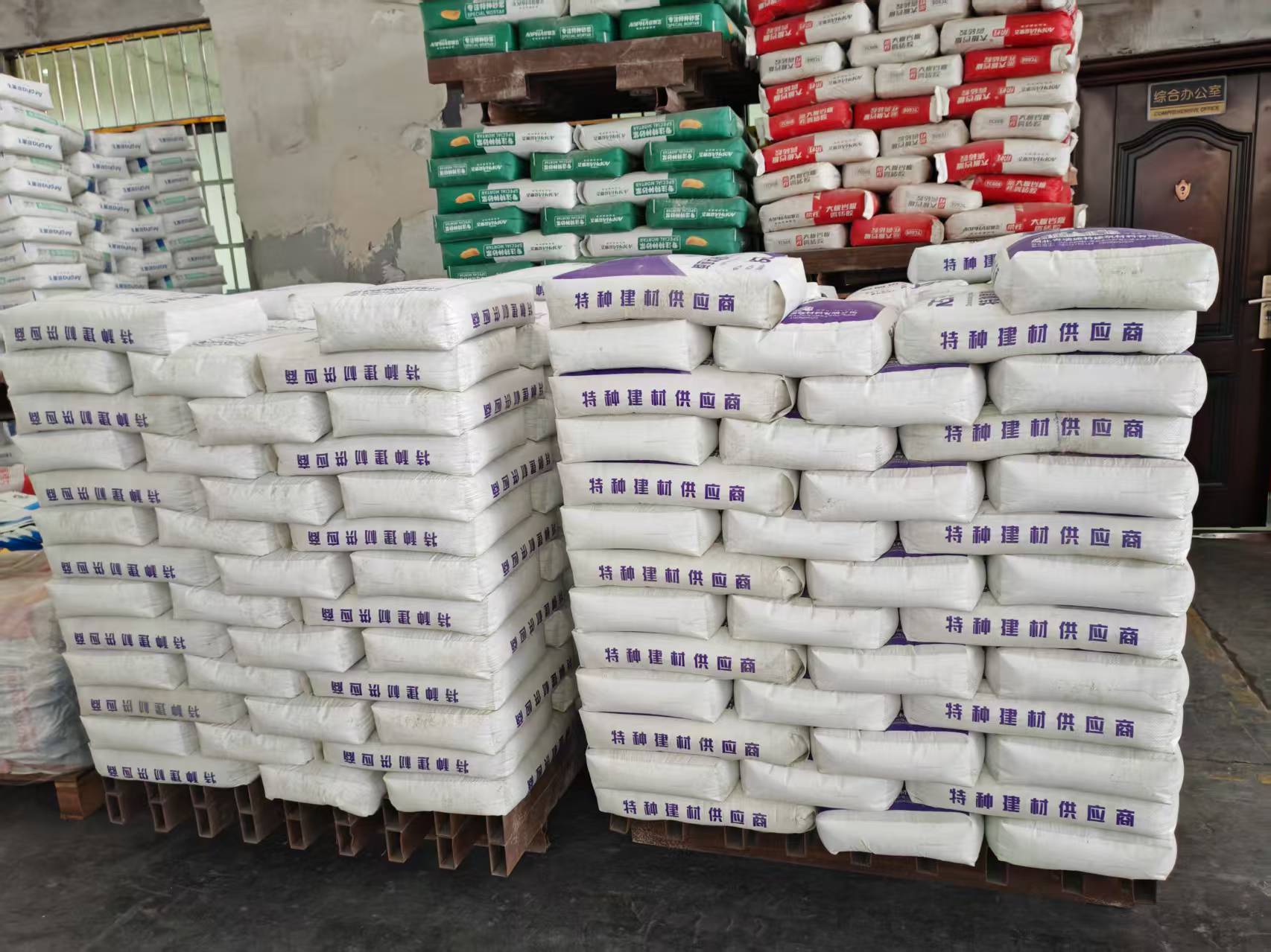 固始拱顶带模注浆料